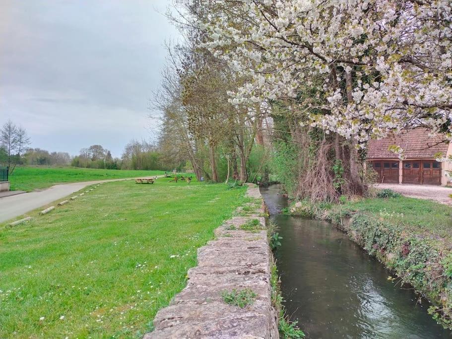 Gite La Vie Au Vert Spacieux Et Autonome Malay-le-Grand Exterior photo